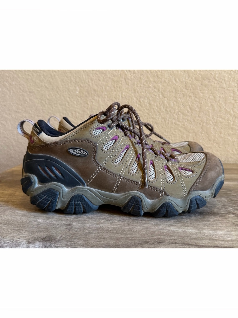 Oboz Sawtooth Low B-Dry hiking shoes Womens Size 8.5 Waterproof Nubuck Leather